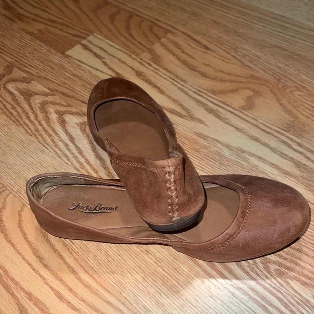 Lucky brand leather flats